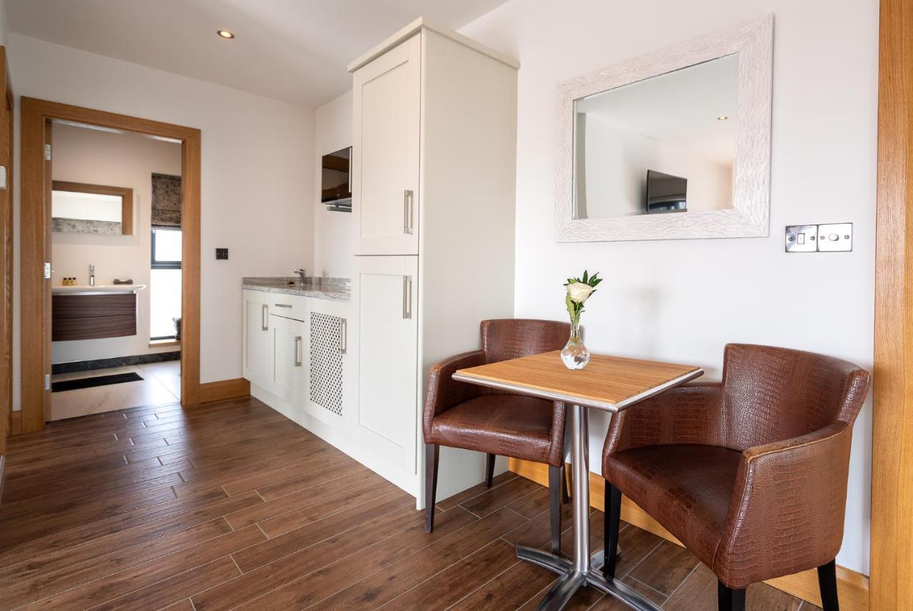 Antrim House Guest Rooms & Suites (Adults Only) Portrush Ngoại thất bức ảnh