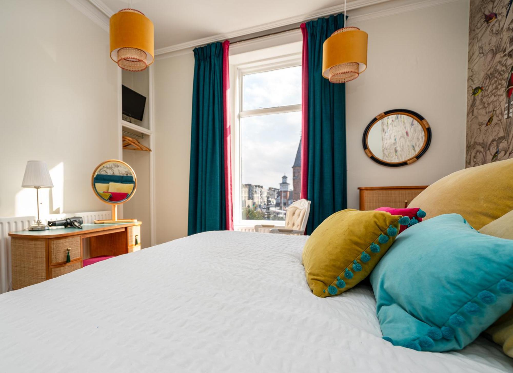 Antrim House Guest Rooms & Suites (Adults Only) Portrush Ngoại thất bức ảnh