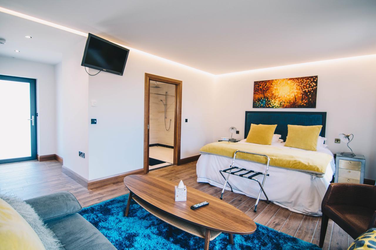 Antrim House Guest Rooms & Suites (Adults Only) Portrush Ngoại thất bức ảnh